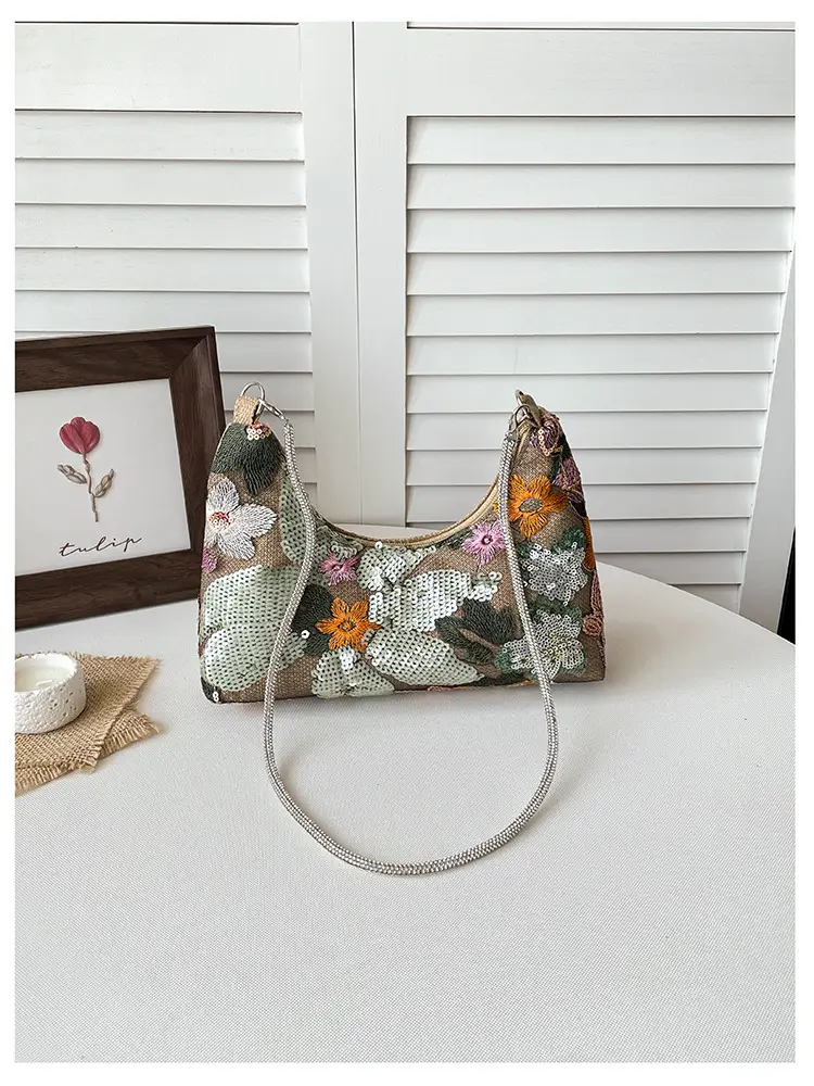 New Chinese-style embroidered versatile handbag 2026 new model niche lightweight embroidered bag sequin bag single shoulder underarm bag — feature 38