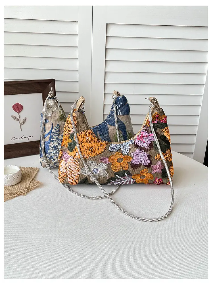 New Chinese-style embroidered versatile handbag 2026 new model niche lightweight embroidered bag sequin bag single shoulder underarm bag — feature 39