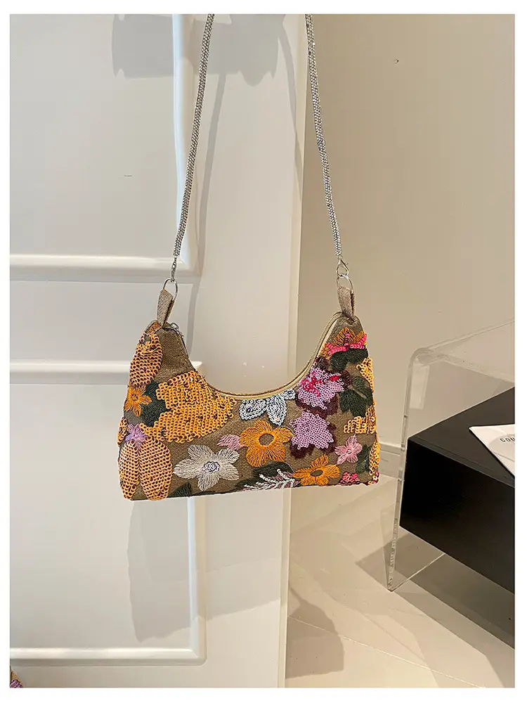 New Chinese-style embroidered versatile handbag 2026 new model niche lightweight embroidered bag sequin bag single shoulder underarm bag — feature 45