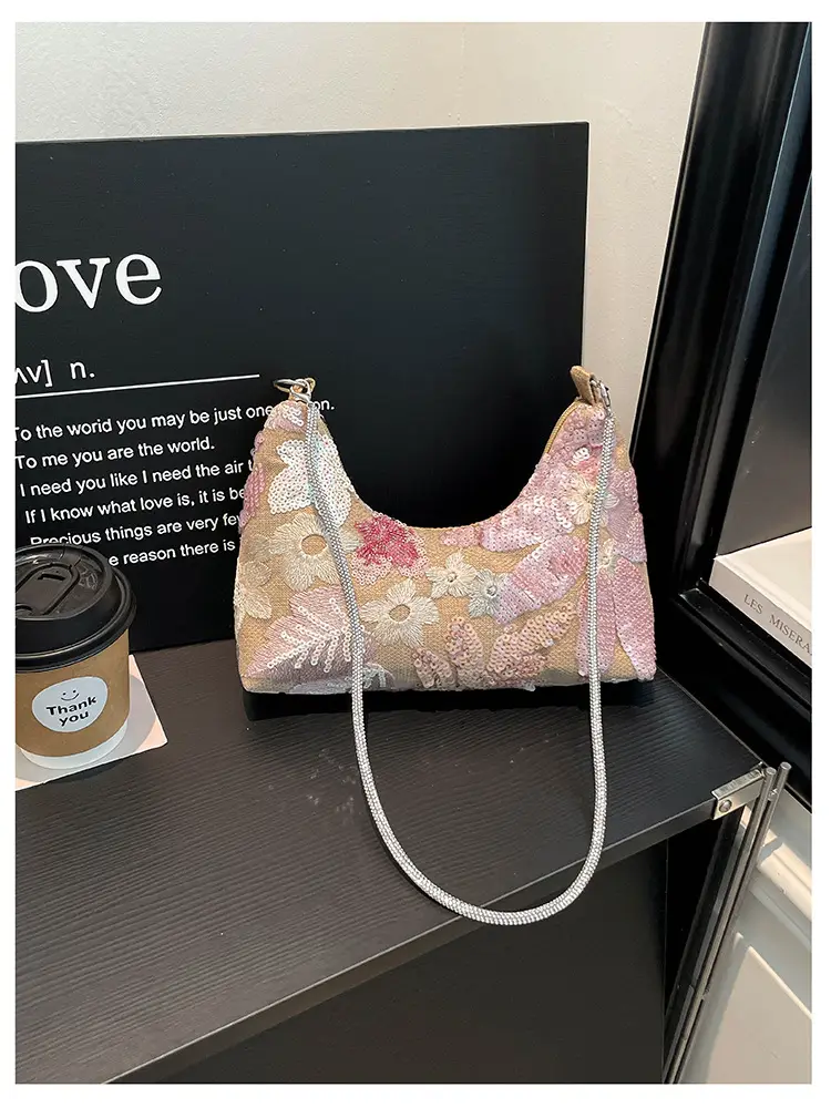 New Chinese-style embroidered versatile handbag 2026 new model niche lightweight embroidered bag sequin bag single shoulder underarm bag — feature 49