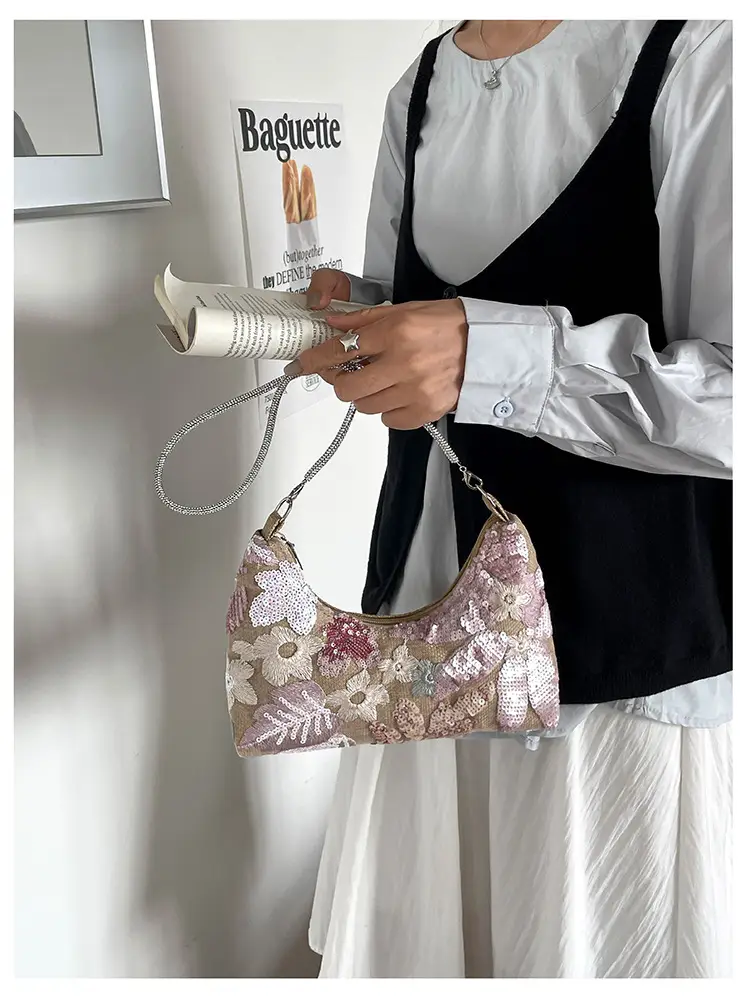 New Chinese-style embroidered versatile handbag 2026 new model niche lightweight embroidered bag sequin bag single shoulder underarm bag — feature 7