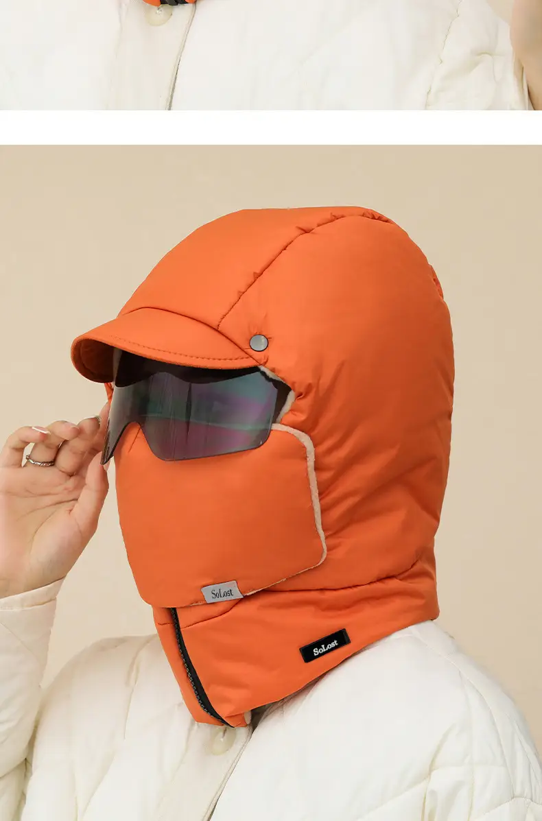 New windproof and cold-resistant cycling accessory: a fleece-lined inner scarf, face mask, and integrated hat for warmth and face protection, suitable for skiing — feature 8