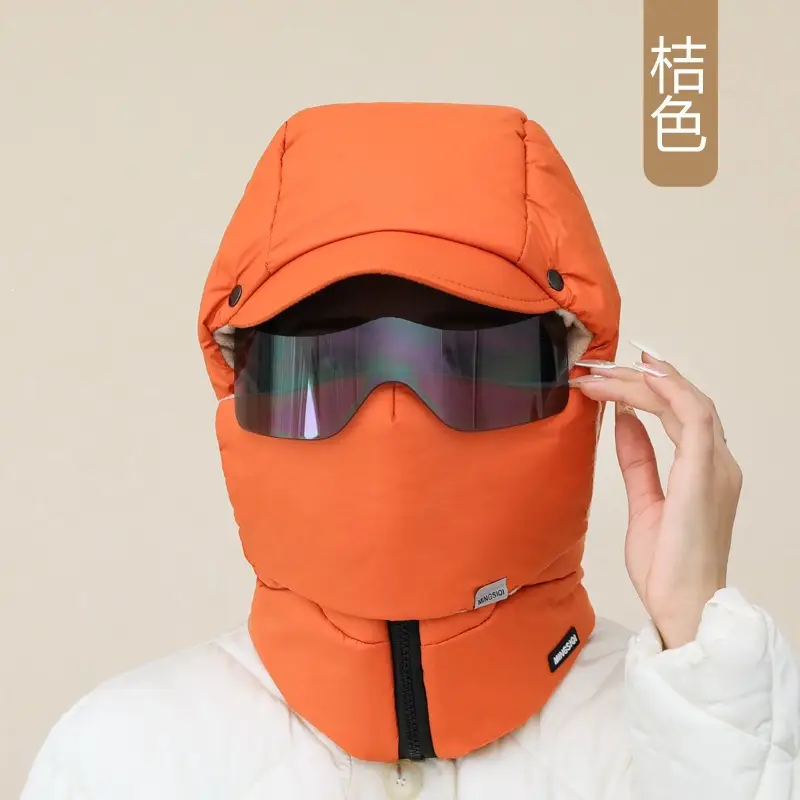 New windproof and cold-resistant cycling accessory: a fleece-lined inner scarf, face mask, and integrated hat for warmth and face protection, suitable for skiing