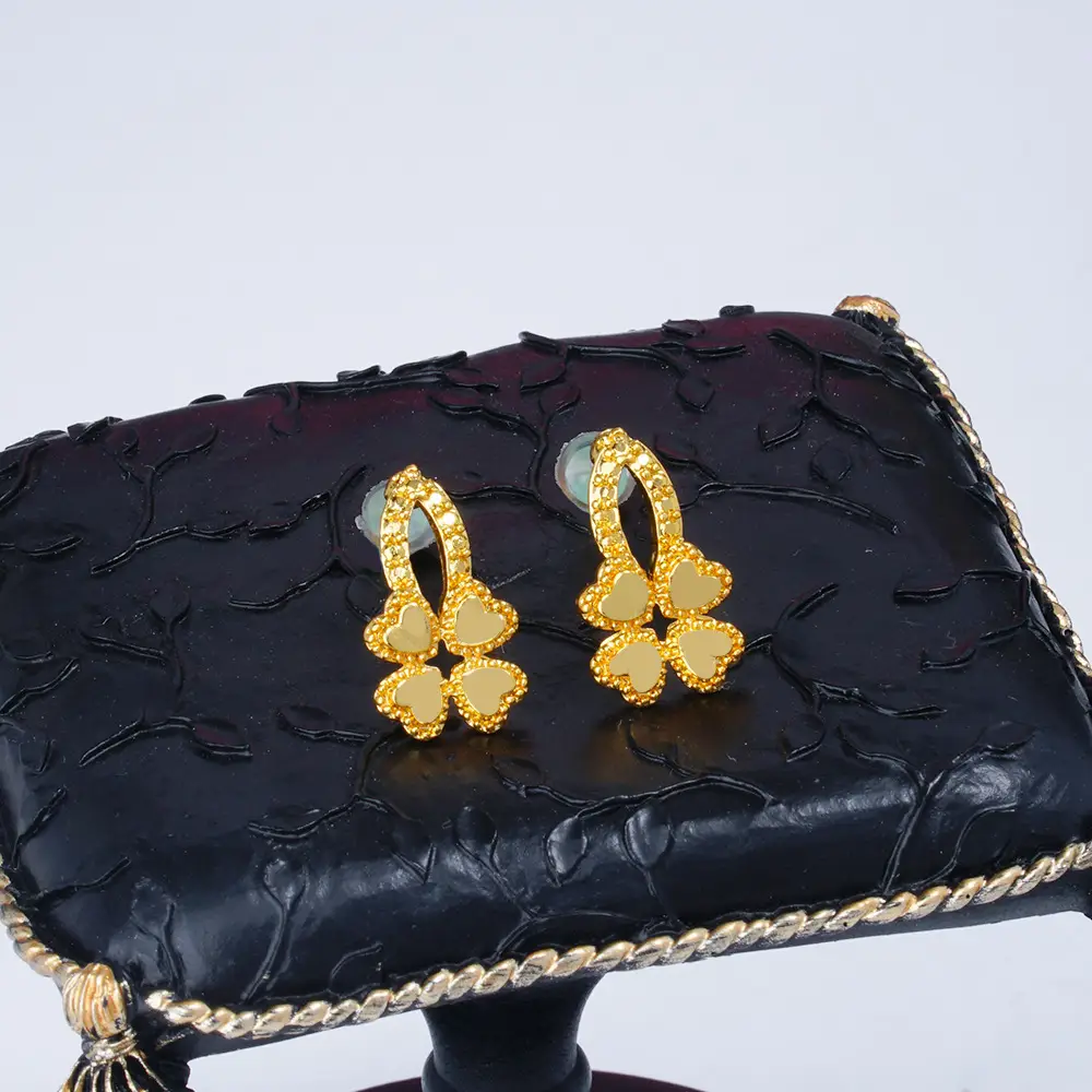 Middle Eastern Dubai floral necklace and earring set, gold-plated, for brides, weddings, cross-border sales, non-fading, and extravagant for banquets — feature 3