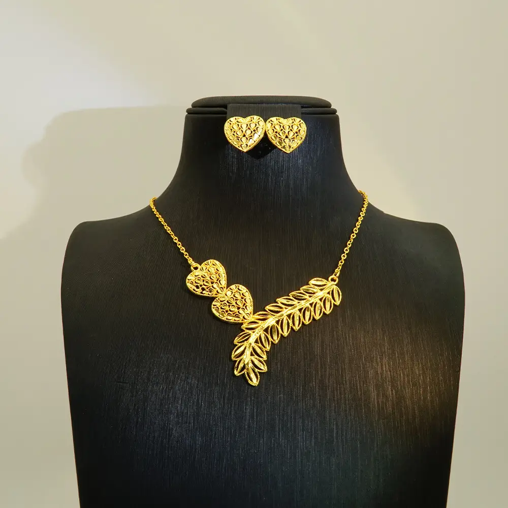 Middle Eastern Dubai floral necklace and earring set, gold-plated, for brides, weddings, cross-border sales, non-fading, and extravagant for banquets