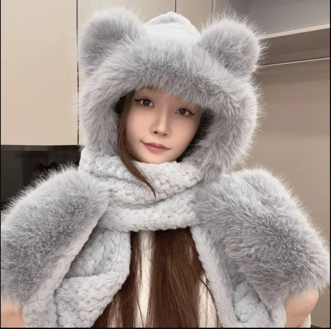 New autumn and winter hat and scarf set: a plush, fleece-lined, and thickened three-piece set for warmth and cold protection, including an ear-covering hat and a Lei Feng hat - Image 11
