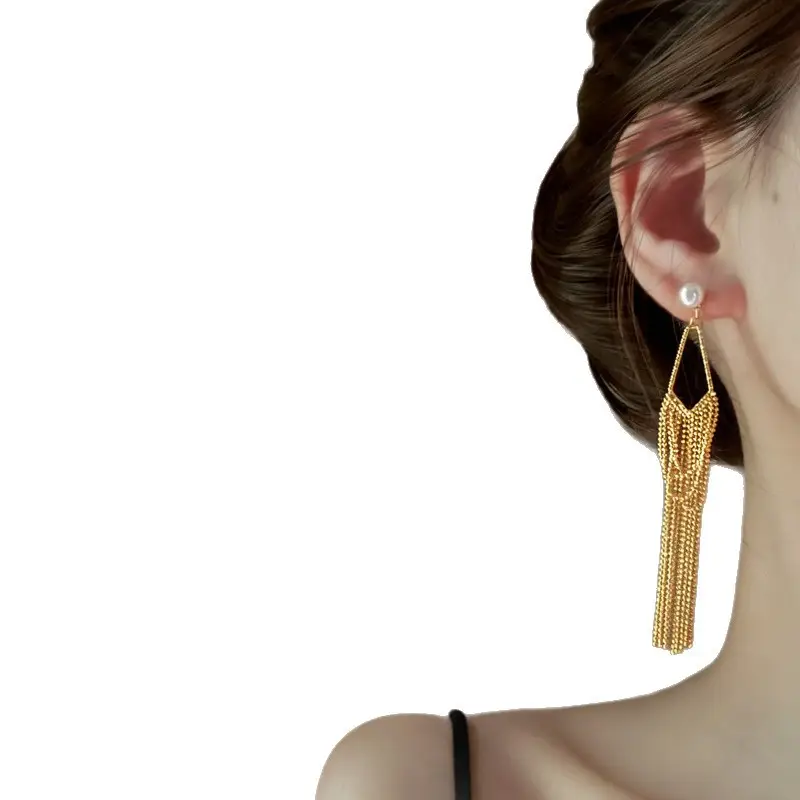 Starlight scattered, irregular high-end waterfall design, dynamic tassel earrings, unique long earrings