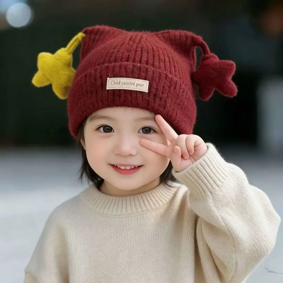 Children's hat, autumn and winter Korean-style, cute star and antennae design, five-pointed star knitted hat, unisex baby beanie