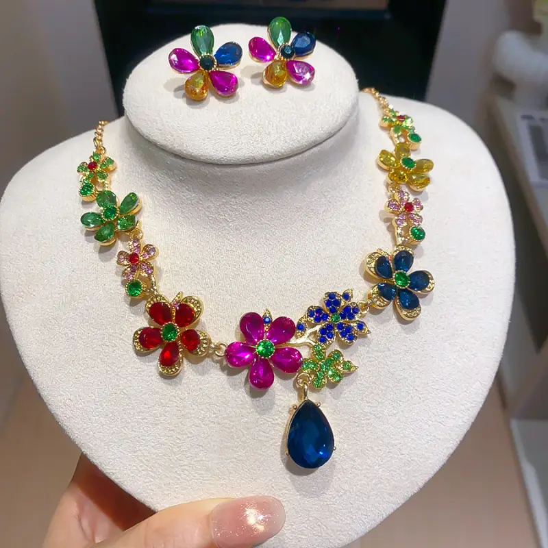 European and American style, featuring diamond-studded teardrop and geometric earrings and a necklace set, with a retro, courtly aesthetic, making it a fashionable and versatile accessory for women