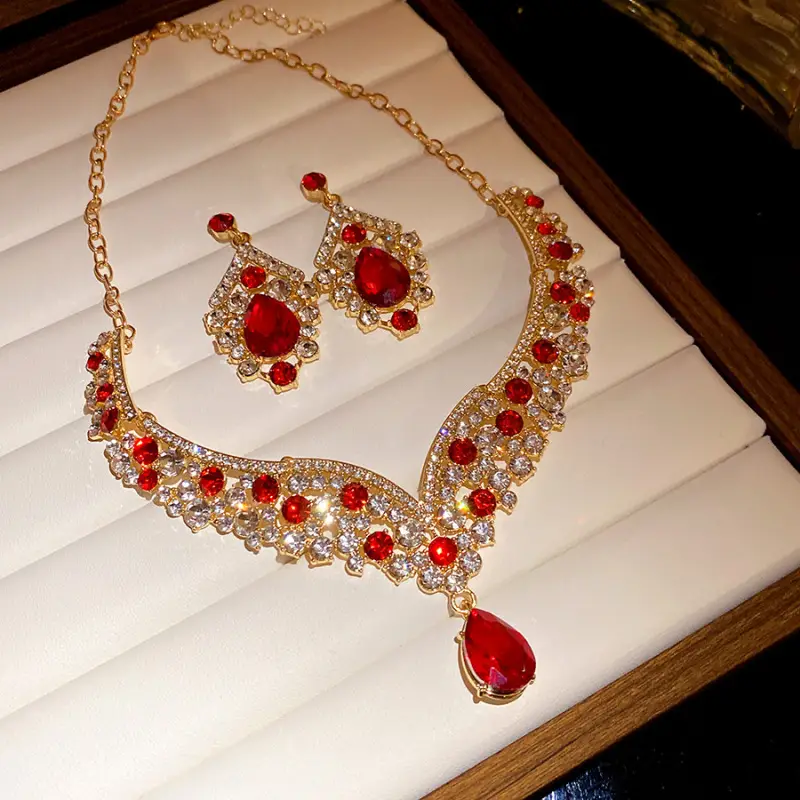 European and American style, featuring diamond-studded teardrop and geometric earrings and a necklace set, with a retro, courtly aesthetic, making it a fashionable and versatile accessory for women