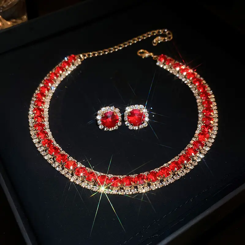 European and American style, featuring diamond-studded teardrop and geometric earrings and a necklace set, with a retro, courtly aesthetic, making it a fashionable and versatile accessory for women