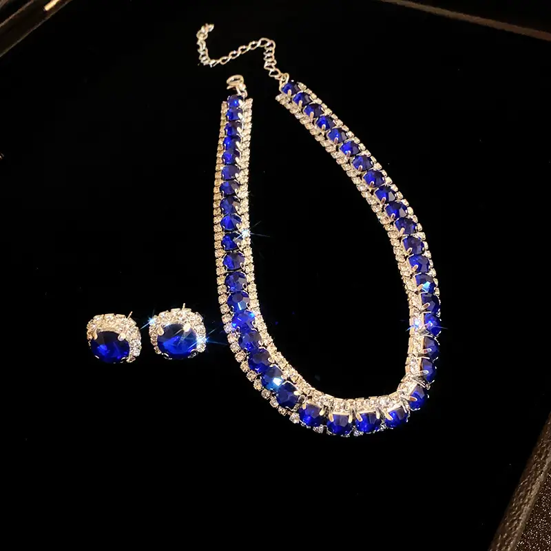 European and American style, featuring diamond-studded teardrop and geometric earrings and a necklace set, with a retro, courtly aesthetic, making it a fashionable and versatile accessory for women