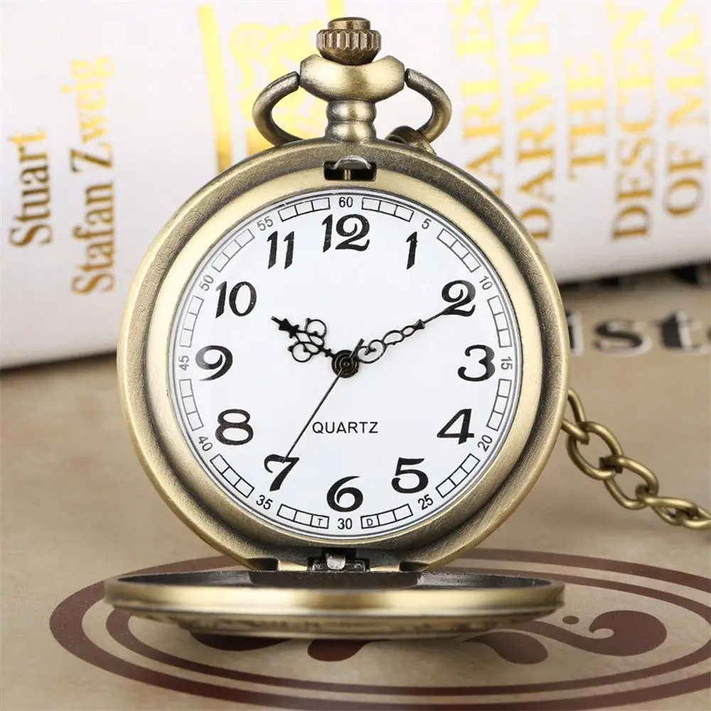 Wholesale Personalized Hollow-Out Vintage Pocket Watch Flip-Top Quartz Watch Creative Dial Vintage Pocket Watch Unisex — feature 2