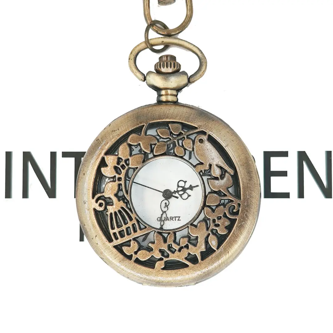 Wholesale Personalized Hollow-Out Vintage Pocket Watch Flip-Top Quartz Watch Creative Dial Vintage Pocket Watch Unisex