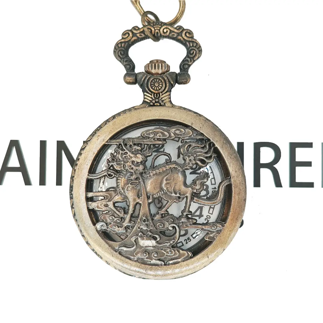 Wholesale Personalized Hollow-Out Vintage Pocket Watch Flip-Top Quartz Watch Creative Dial Vintage Pocket Watch Unisex