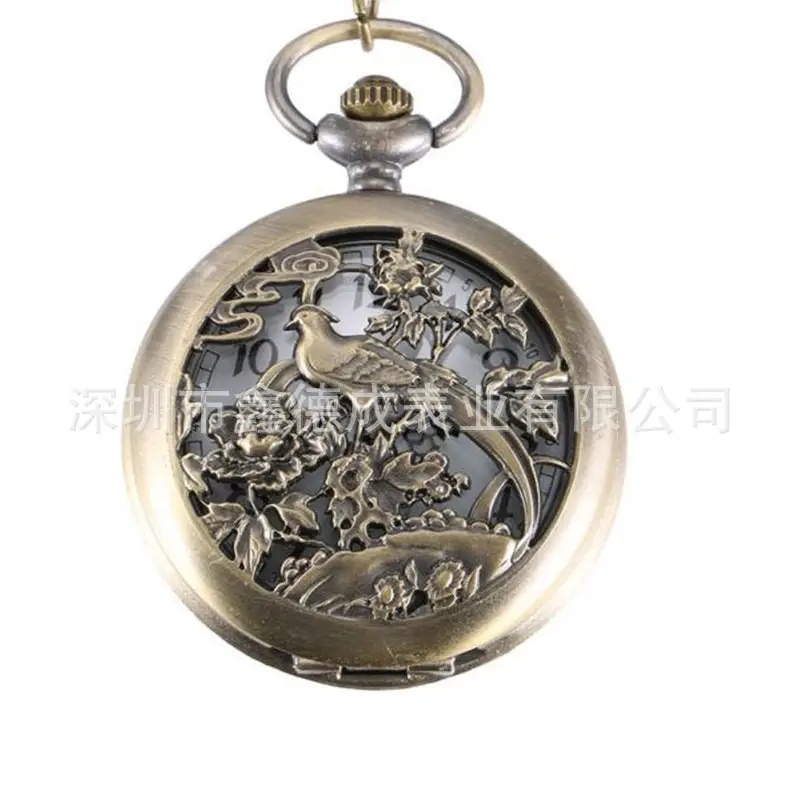 Wholesale Personalized Hollow-Out Vintage Pocket Watch Flip-Top Quartz Watch Creative Dial Vintage Pocket Watch Unisex