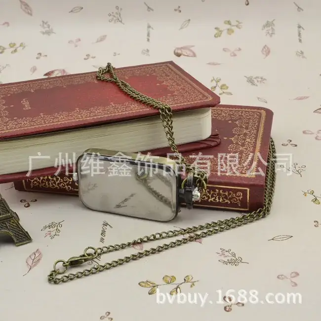 Retro Hanging Chain Watch Gold Plated Dual Movement — feature 11