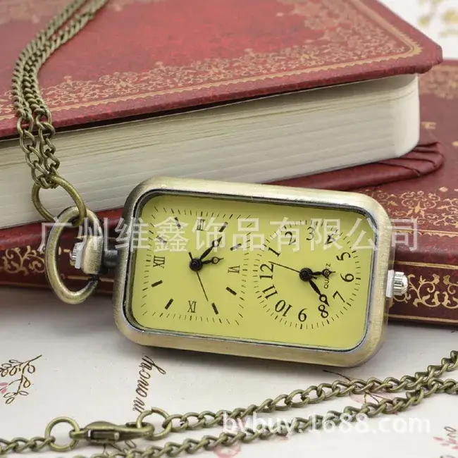 Retro Hanging Chain Watch Gold Plated Dual Movement — feature 8