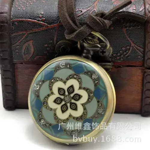 Retro Glue Flower Hanging Chain Pocket Watch with Diamond Petals Dot Diamond Export Bronze Wholesale 4.5cm — feature 21