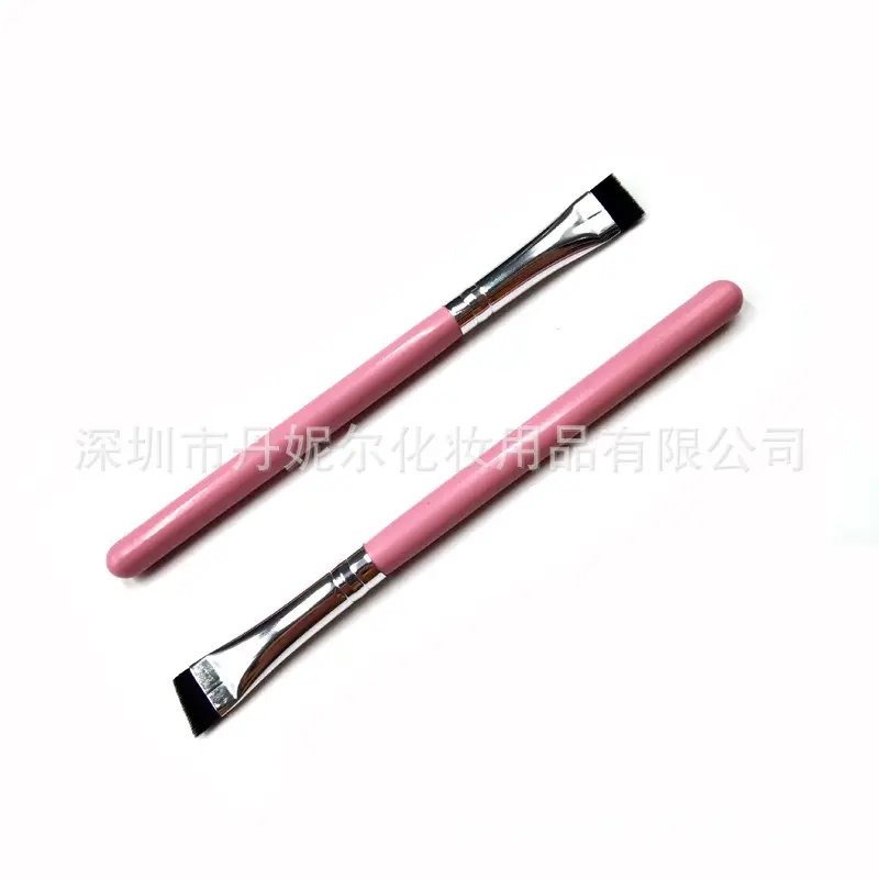 Red Flat Head Eyeliner Brush for Precision Application — feature 16