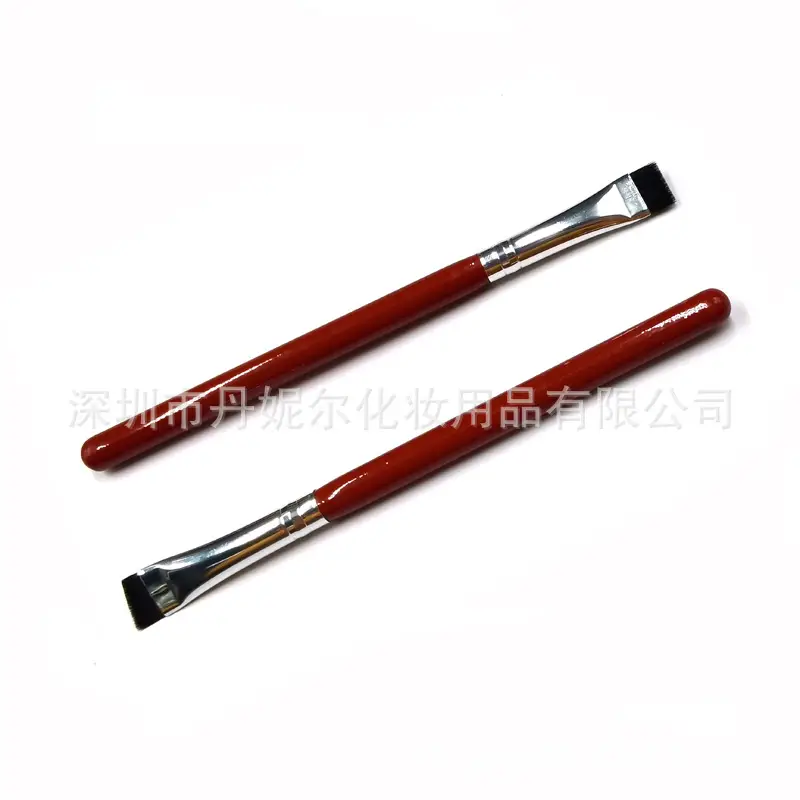 Red Flat Head Eyeliner Brush for Precision Application — feature 17