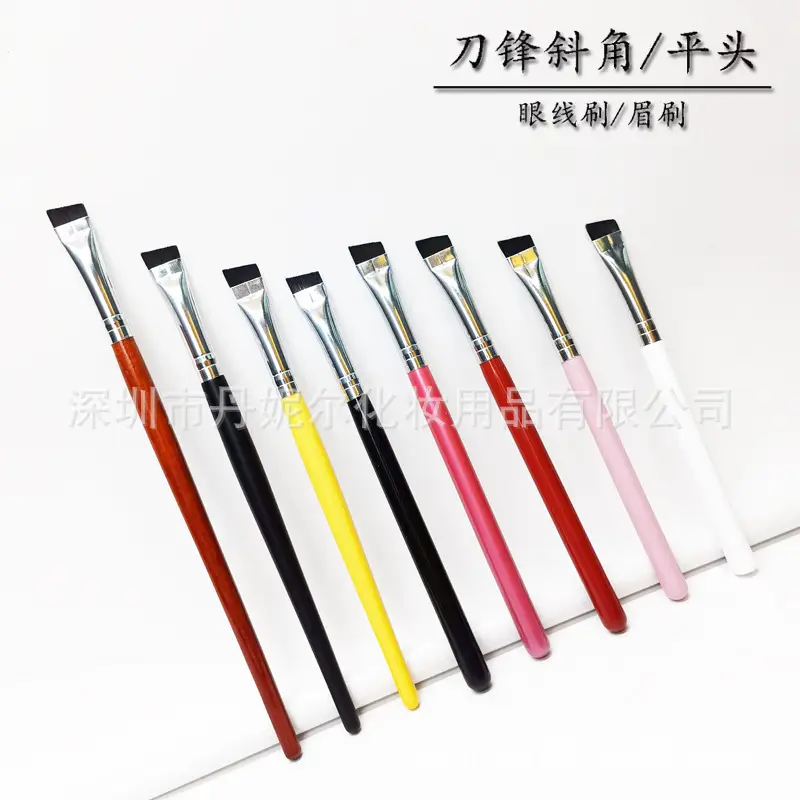 Red Flat Head Eyeliner Brush for Precision Application — feature 5