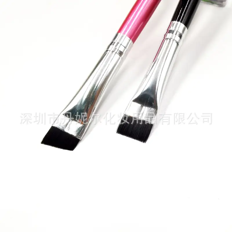 Red Flat Head Eyeliner Brush for Precision Application — feature 6