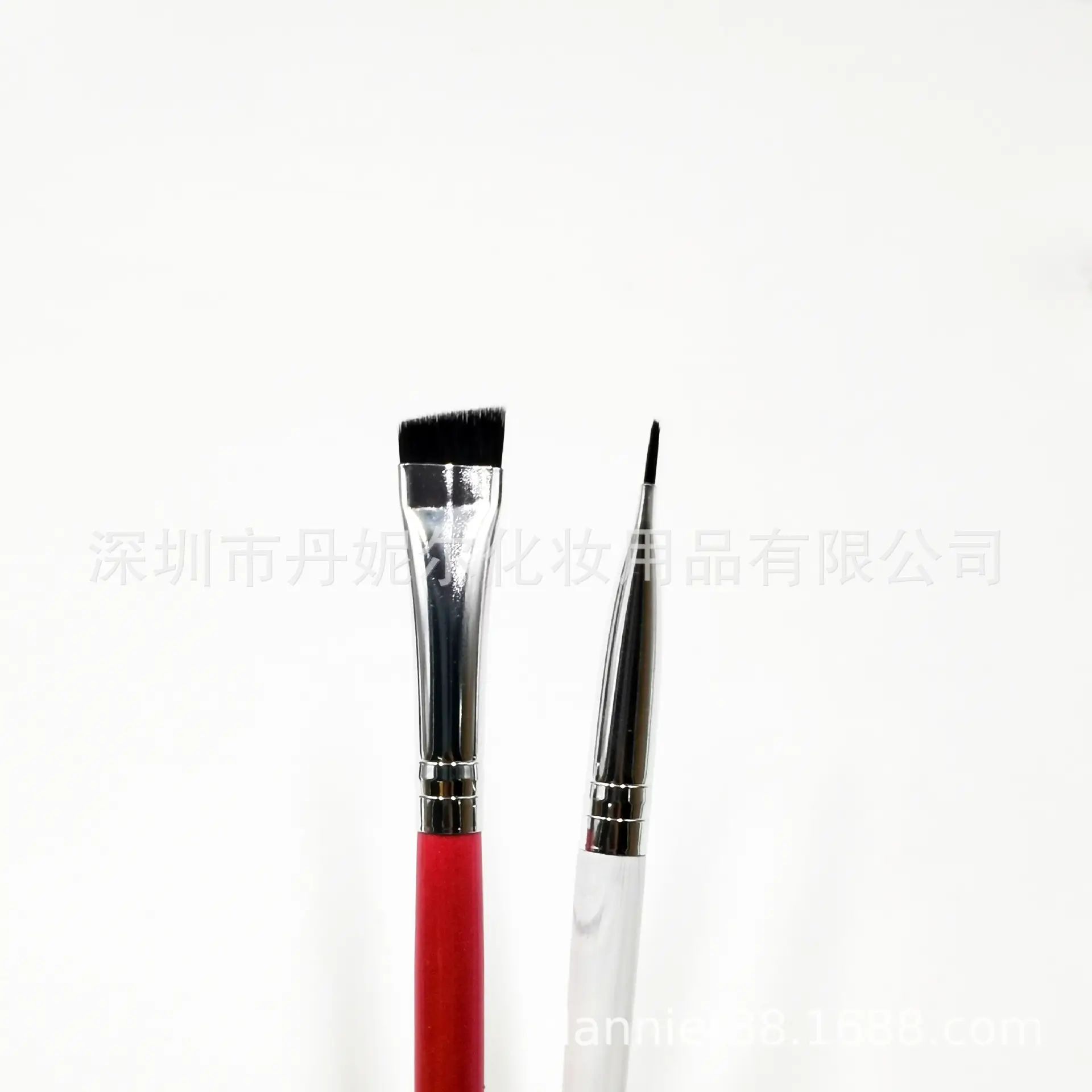 Red Flat Head Eyeliner Brush for Precision Application — feature 7
