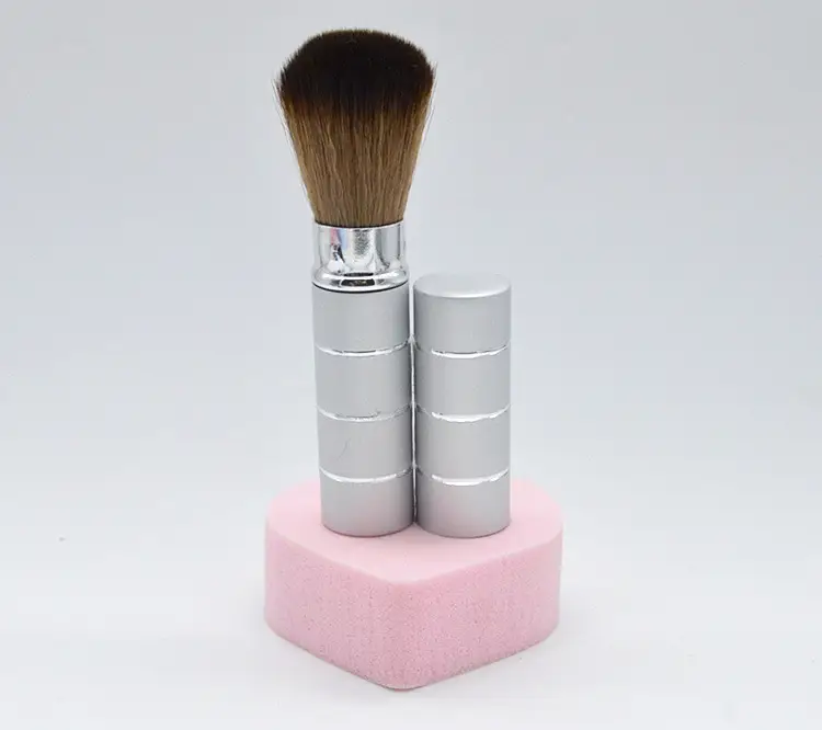 Gold Telescopic Makeup Brush Set for Blush & Rouge - Image 8