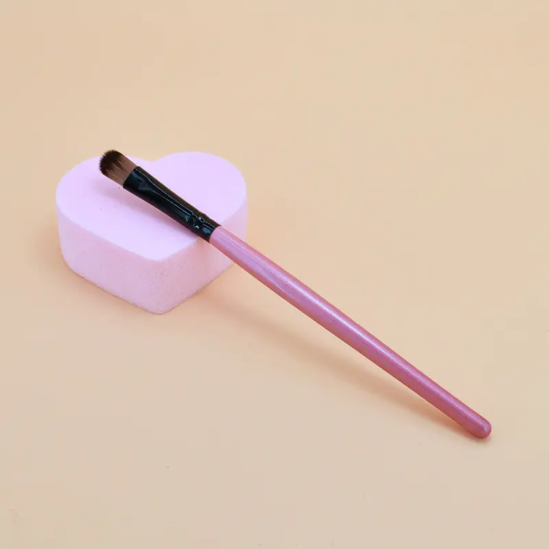 Wooden Eye Shadow Brush for Makeup Application - Image 10