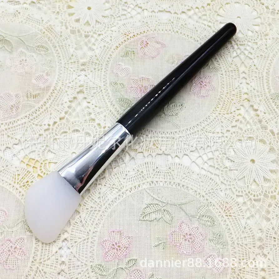 Silicone Facial Mask Brush for Skin Care - Image 3