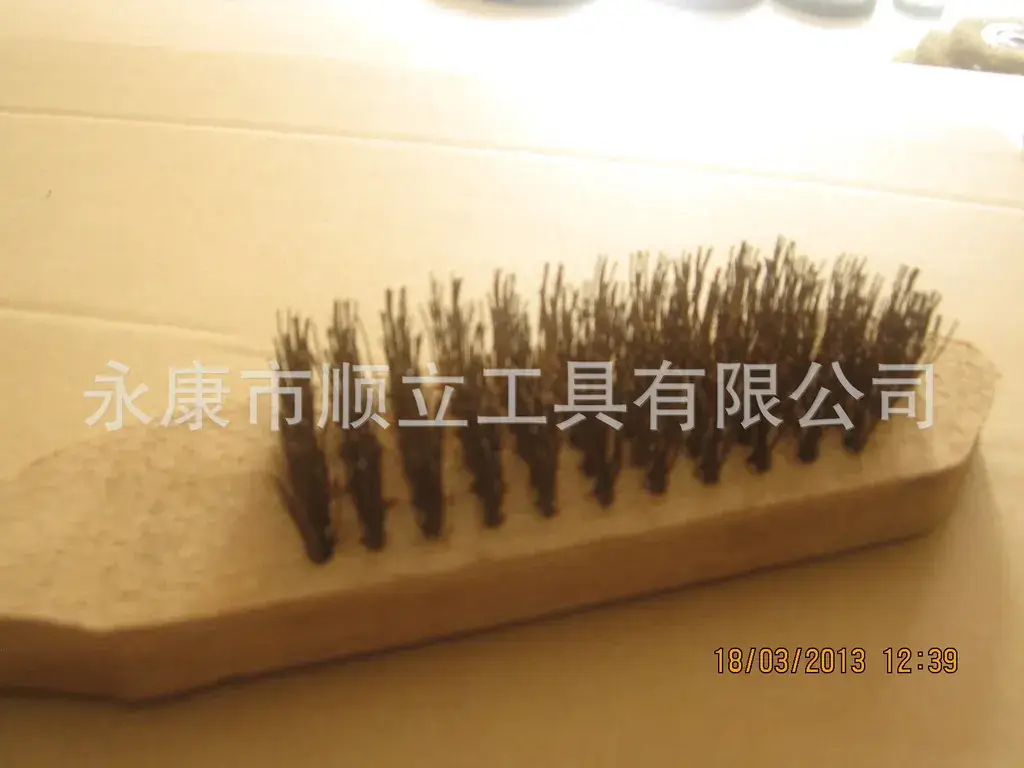 Copper Plated Text Play Wire Brush for Cleaning — feature 10
