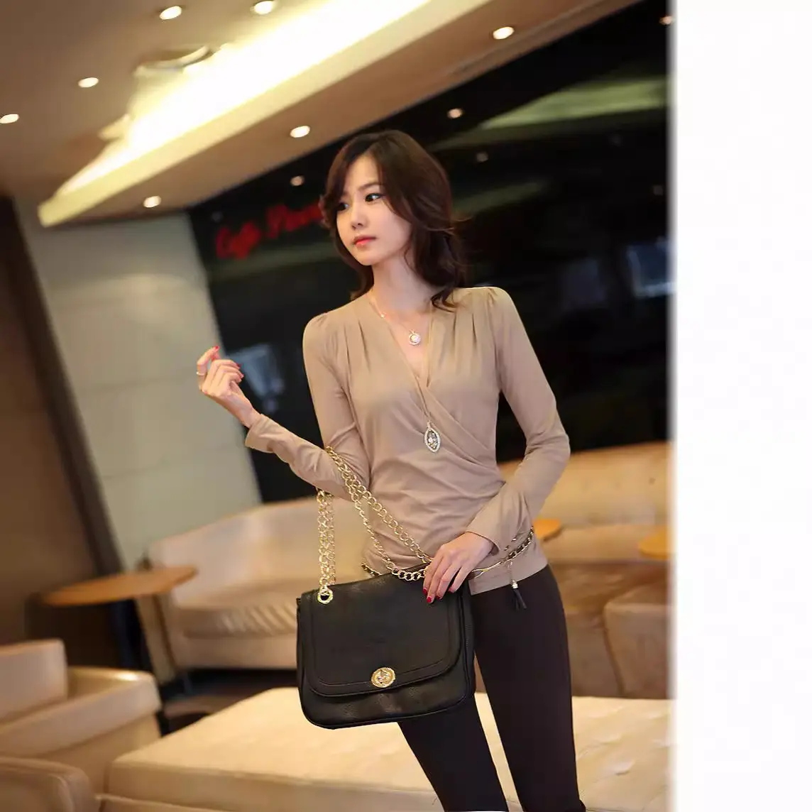 Black V-Neck Long Sleeve Women's Shirt Large - Image 2