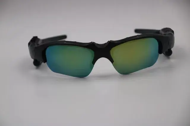 Smart Bluetooth Sunglasses for Music & Calls - Image 5