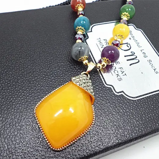 X404'' European and American Retro Style Velvet Round Square Geometric Pattern Contrasting Short Necklace Sweater Chain - Image 11