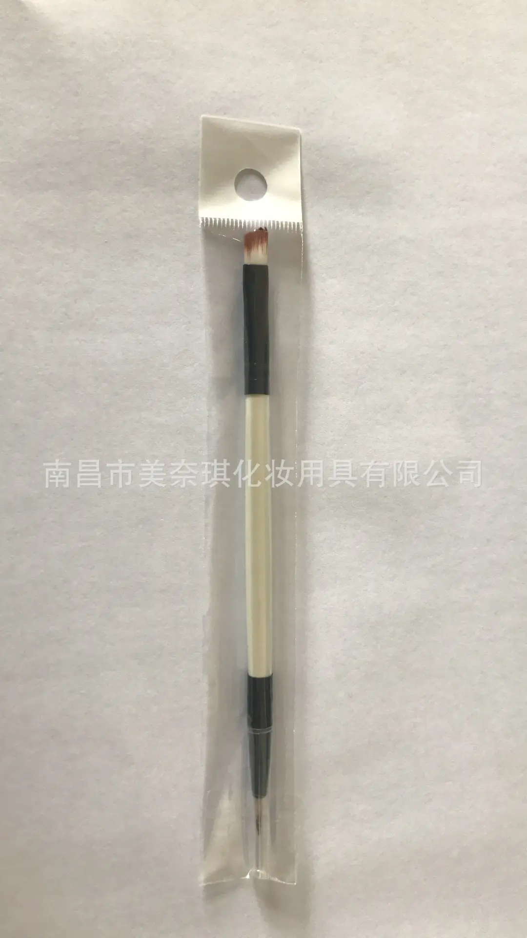 Mai Naiqi Double Head Makeup Brushes Wooden Handle - Image 14