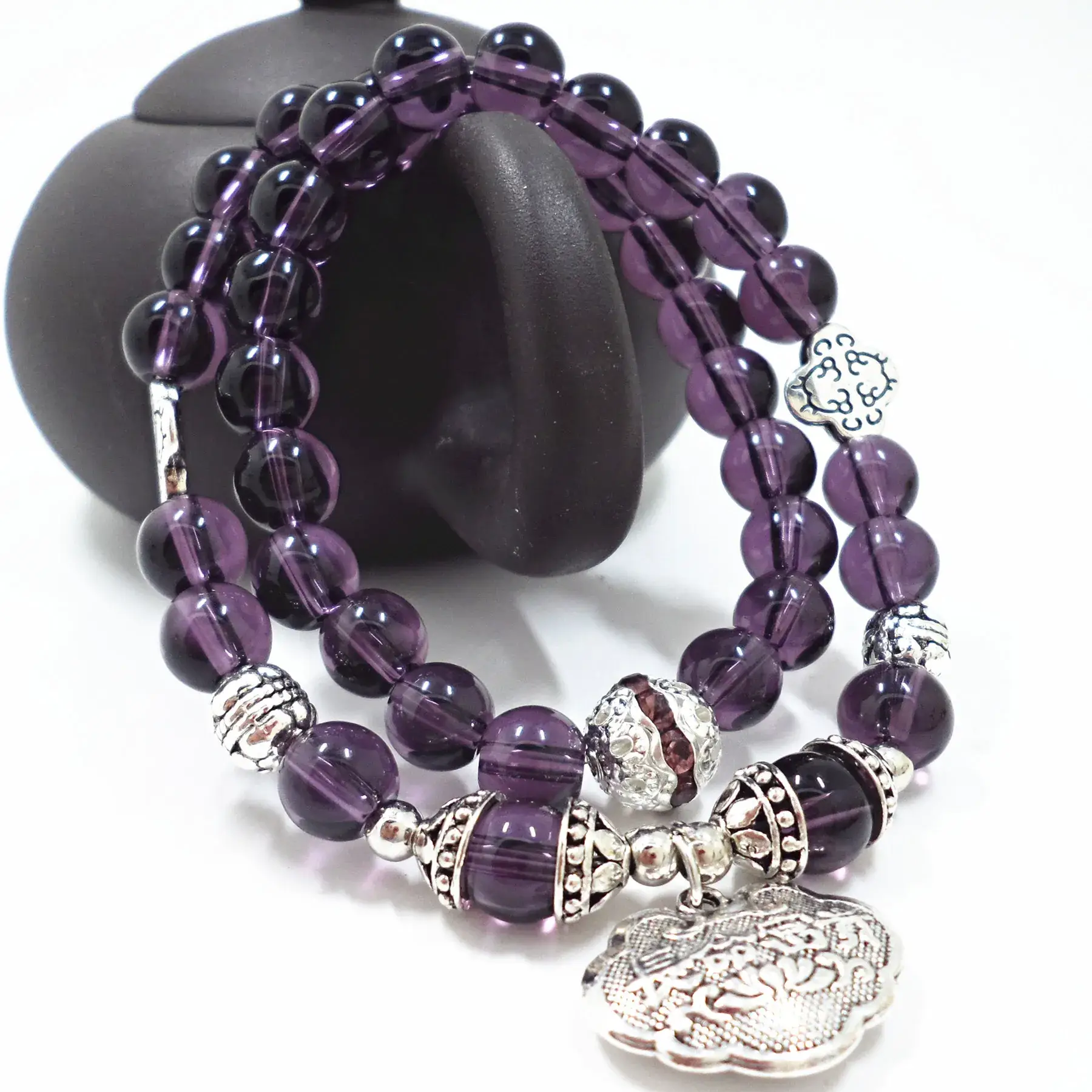 Black Crystal Beaded Bracelet with Silver Charm - Image 19