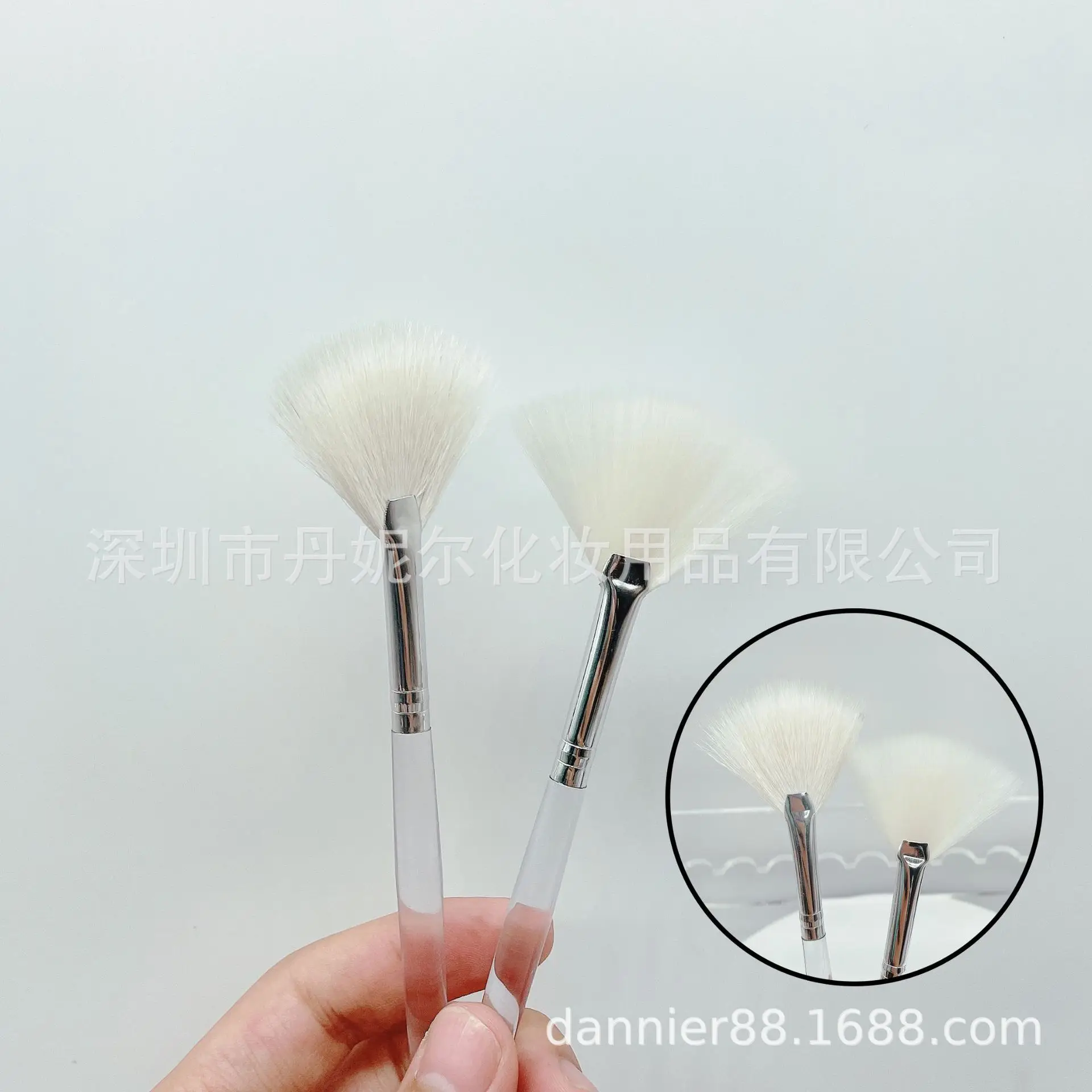 Wool Foaming Beauty Brushes Set for Makeup Application - Image 5