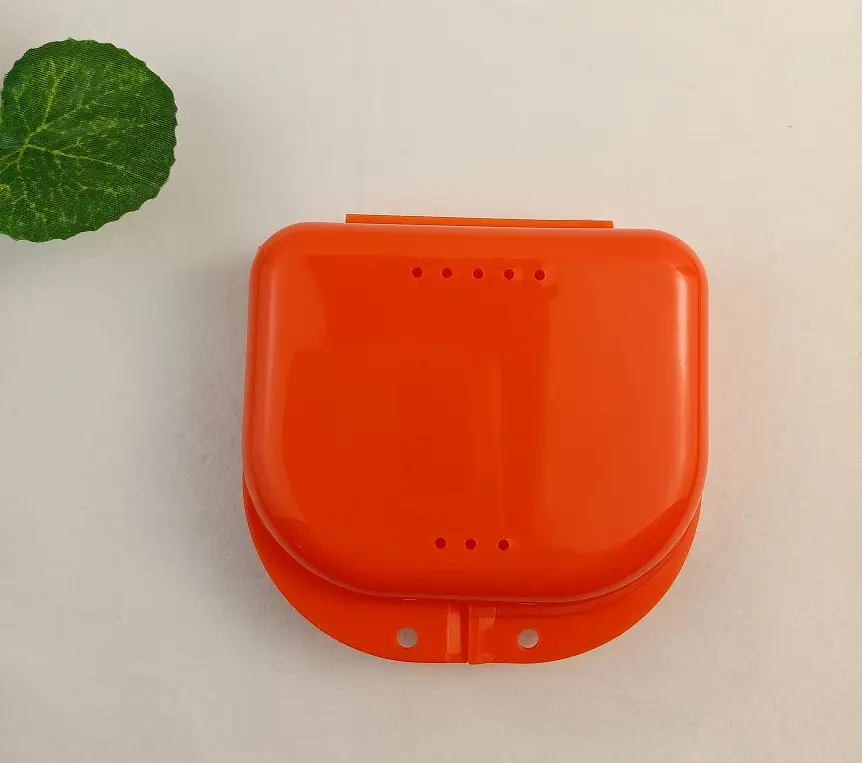 Small Dental Box with Holes 20g — feature 21