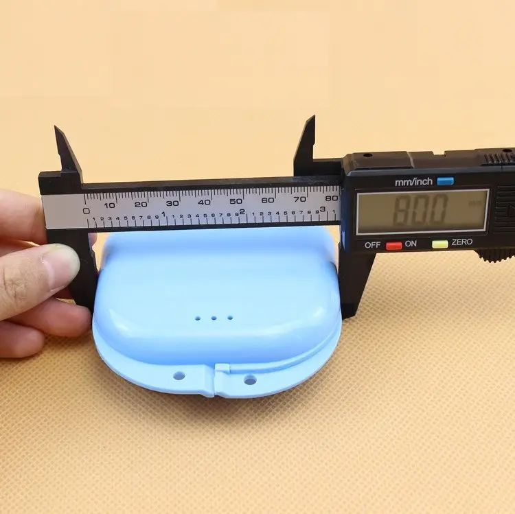 Small Dental Box with Holes 20g — feature 32