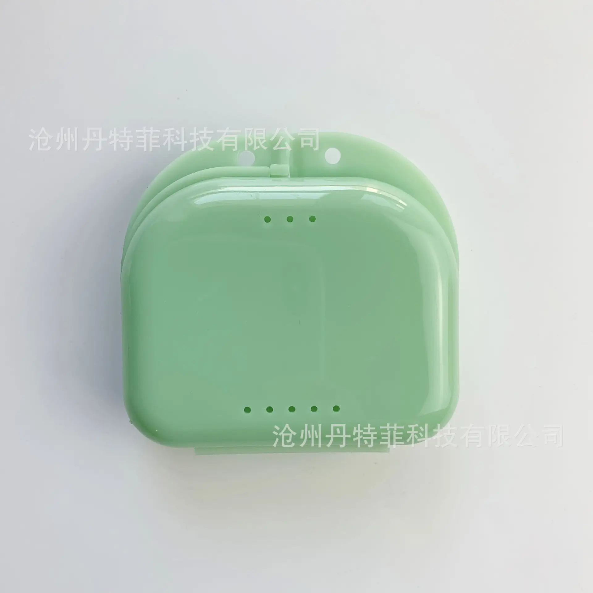 Small Dental Box with Holes 20g — feature 9