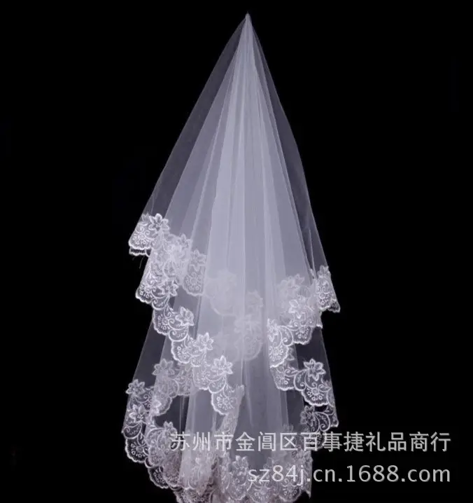 Niang Lace Veil Creamy White Single Layer Wedding Dress - Image 3