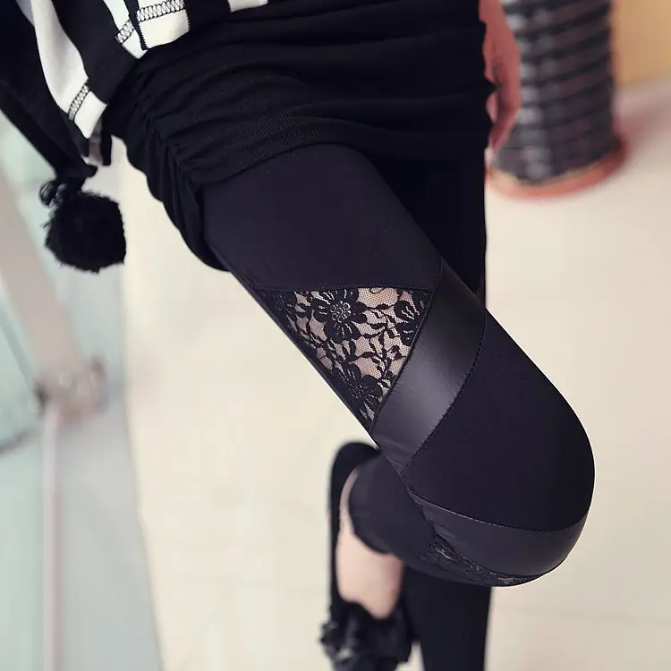 Black Lace Hollow Triangle Leggings Women - Image 3