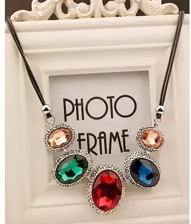 Exquisite Diamond Necklace for Women Wedding Collarbone Style — feature 9