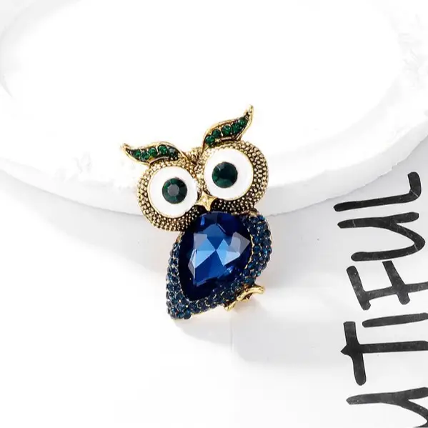 Big Eye Owl Brooch with Blue Diamond Pin - Image 7