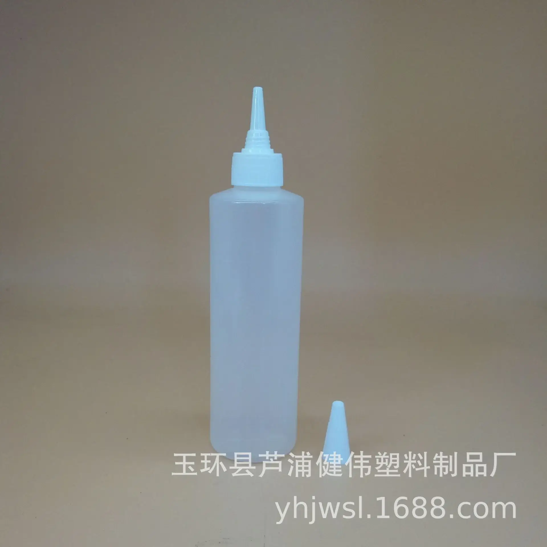 230ml Flat Shoulder Soft Plastic Hair Spray Bottle - Image 5