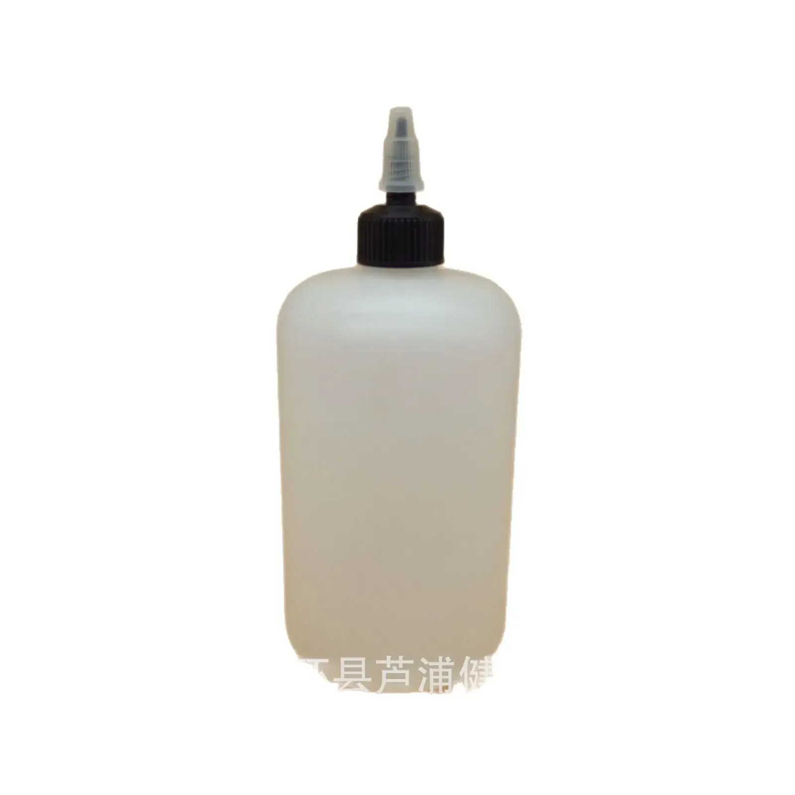 500ML Chunky Plastic Bottle with Pointed Mouth & Switch Cap