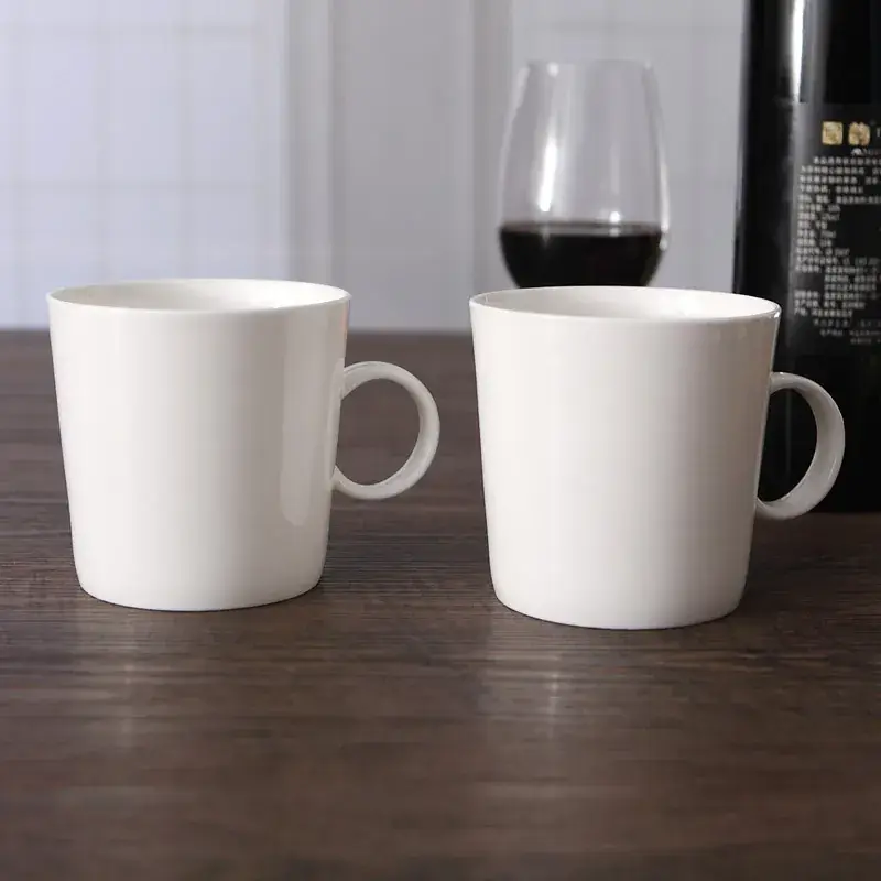 Pure White Large V Cup Mug for Coffee & Milk — feature 2