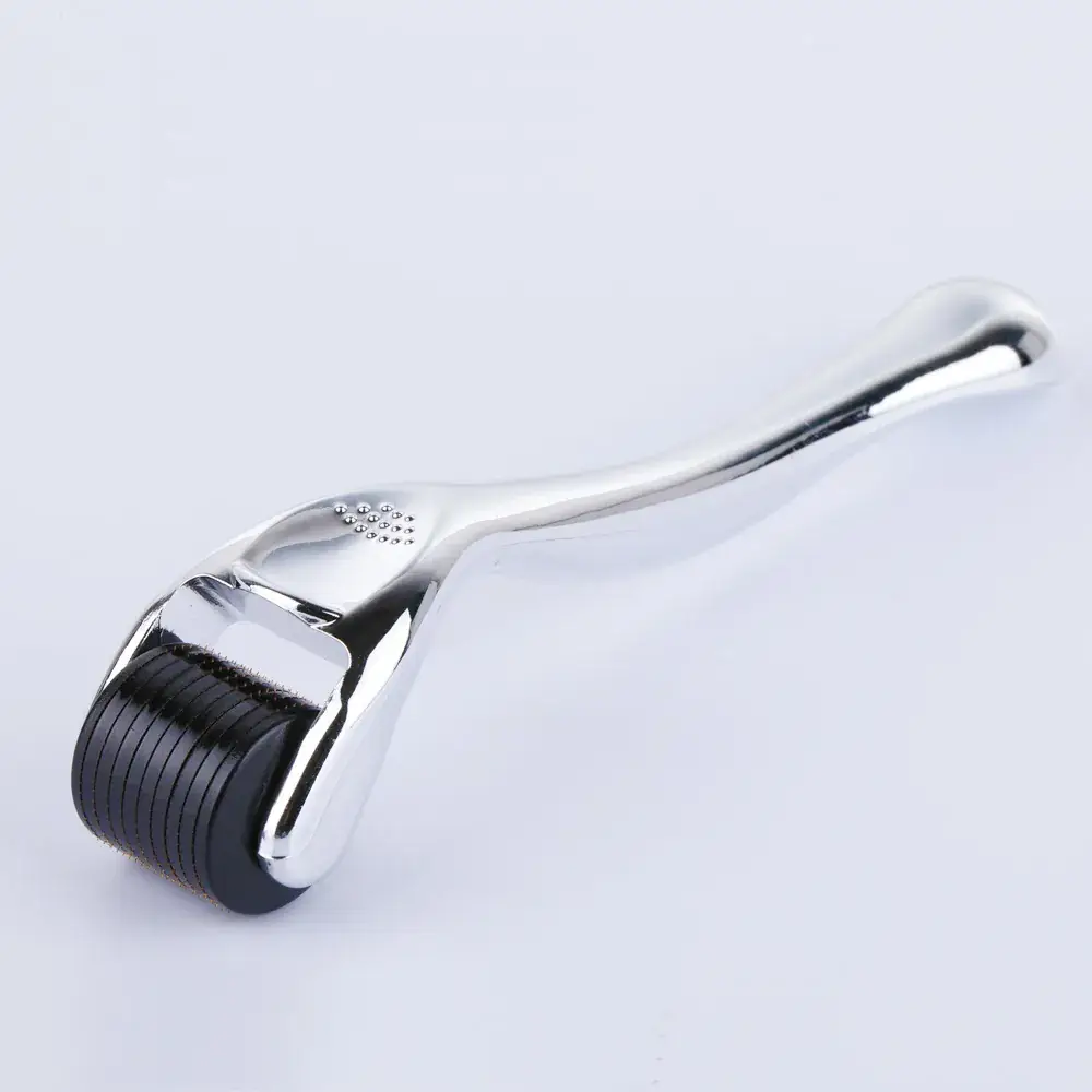Golden Microneedle Facial Roller for Skin Revitalization - Image 5