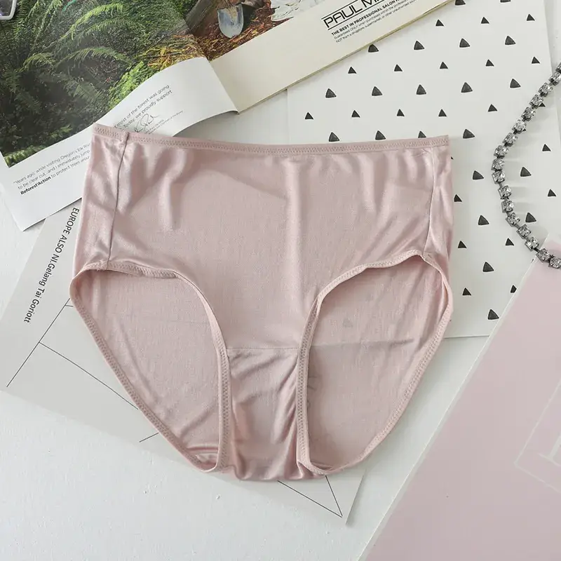Wholesale Japanese Silk Women's Mid Waist Underwear